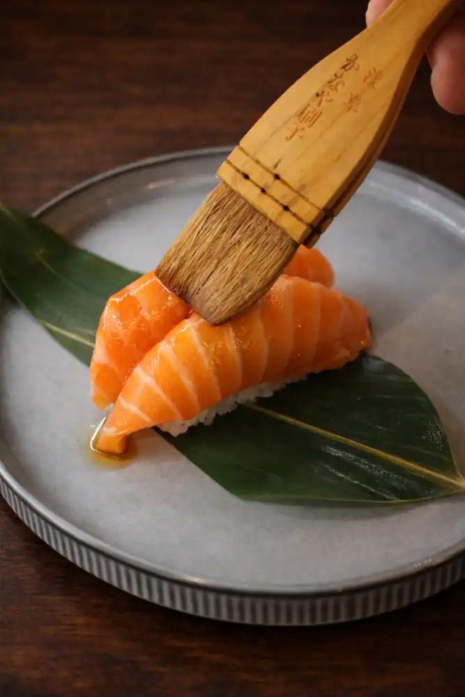 Nigiri łosoś