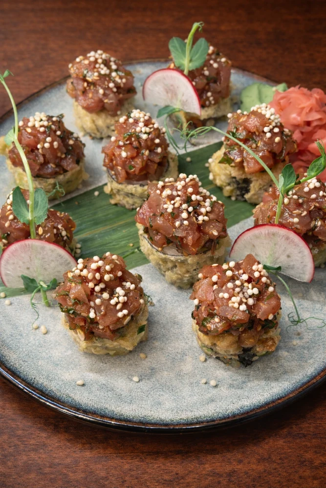 Hoso ten and spicy maguro uramaki