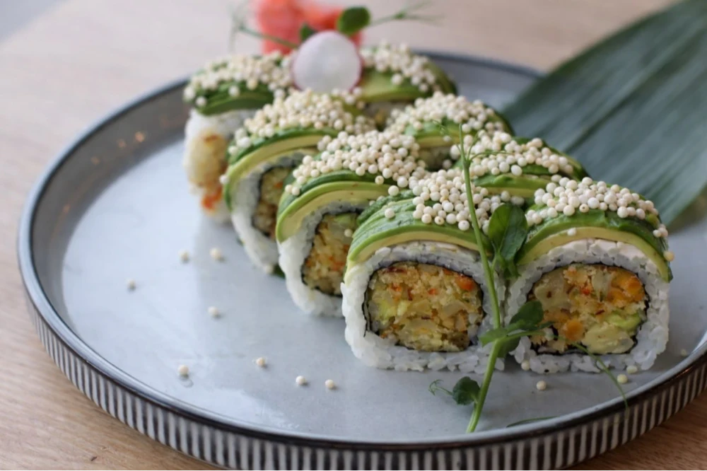 Vegetable avocado uramaki